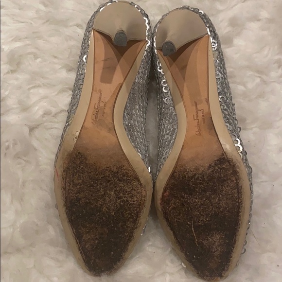 Heels - Picture 4 of 7